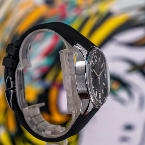 Jaeger-LeCoultre laxury watch with side image