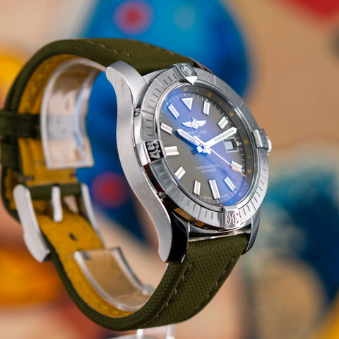 Breitling Avenger A17318101L1X1