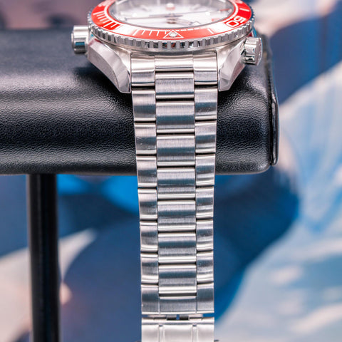 Omega Seamaster Planet Ocean 600m Master 215.30.44.21.04.001