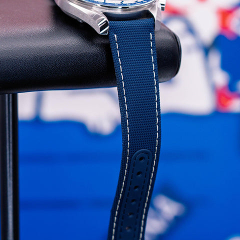 Omega Speedmaster 'Silver Snoopy Award' 310.32.42.50.02.001