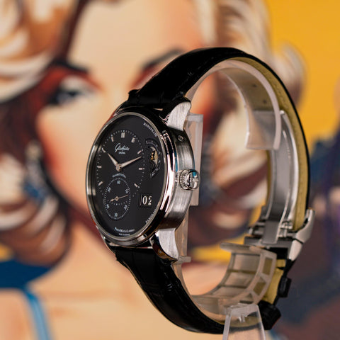 Glashütte Original PanoMaticLunar laxury watch with side image 