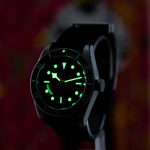 Tudor Black Bay Heritage - Crown Detail