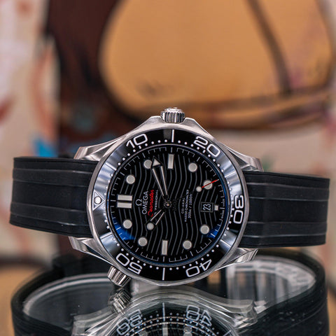 Omega Seamaster Diver 300M Black Dial Rubber Strap 210.32.42.20.01.001