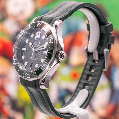 Omega Seamaster Diver 300M “Seaweed” Green Dial Rubber 42mm 210.32.42.20.10.001