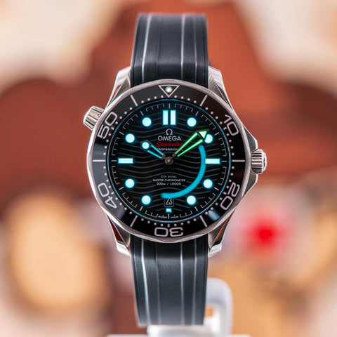 Omega Seamaster Diver 300M Black Dial Rubber Strap 210.32.42.20.01.001