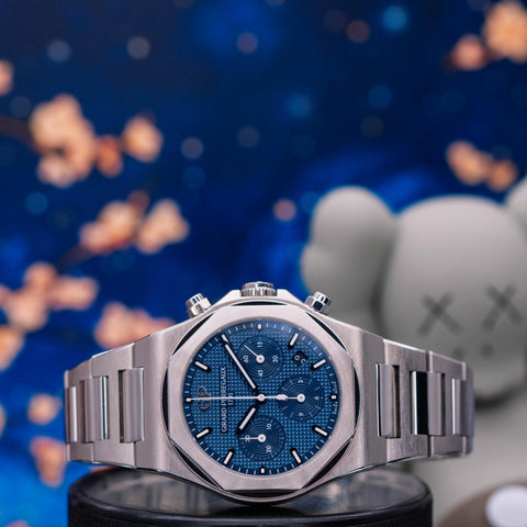 Girard-Perregaux Laureato Chronograph Blue Dial Steel Bracelet 81020-11-431-11A