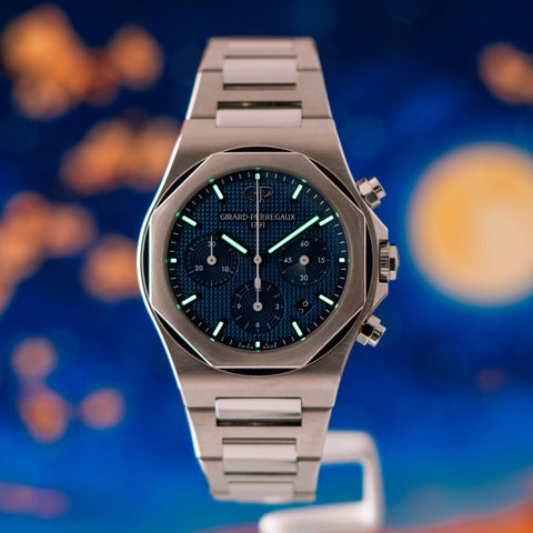 Girard-Perregaux Laureato Chronograph Blue Dial Steel Bracelet 81020-11-431-11A