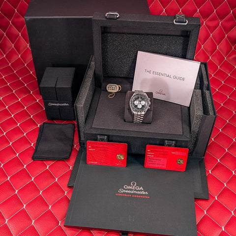 Omega Speedmaster Moonwatch Professional Reverse Panda 310.30.42.50.01.004