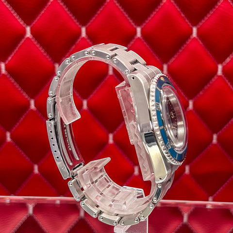 Katabami Watches The Diver Sky - Crown Detail