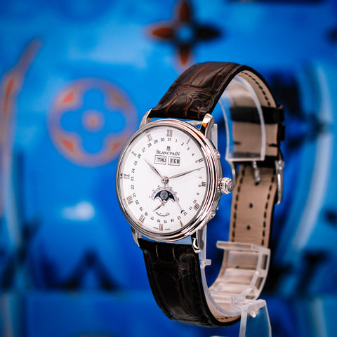 Blancpain Quantième Complet Villeret 6263-1127-55A - Crown Detail