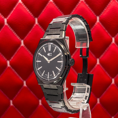 Christopher Ward The Twelve 660 BLK C12-38H2H1-SK0K0 - Dial Close-Up View