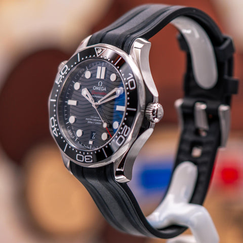 Omega Seamaster Diver 300M Black Dial Rubber Strap 210.32.42.20.01.001