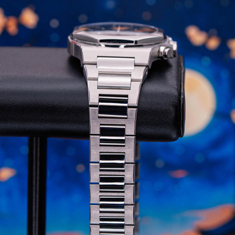 Girard-Perregaux Laureato Chronograph Blue Dial Steel Bracelet 81020-11-431-11A