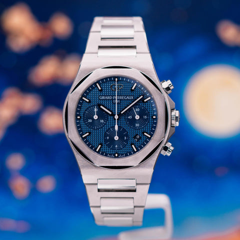 Girard-Perregaux Laureato Chronograph Blue Dial Steel Bracelet 81020-11-431-11A