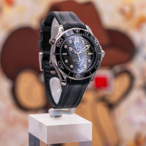 Omega Seamaster Diver 300M Black Dial Rubber Strap 210.32.42.20.01.001