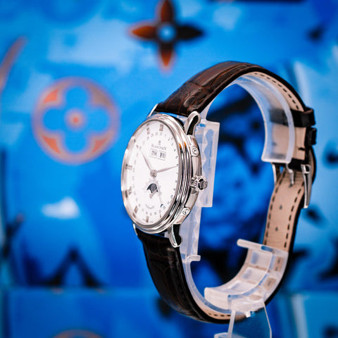 Blancpain Quantième Complet Villeret 6263-1127-55A - Bracelet and Clasp Detail