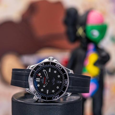 Omega Seamaster Diver 300M Black Dial Rubber Strap 210.32.42.20.01.001