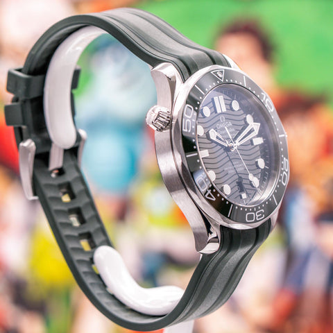 Omega Seamaster Diver 300M “Seaweed” Green Dial Rubber 42mm 210.32.42.20.10.001