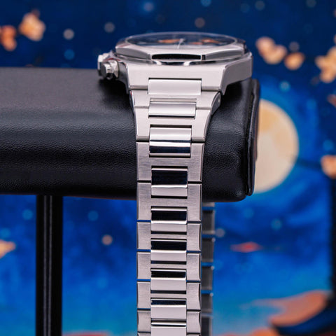 Girard-Perregaux Laureato Chronograph Blue Dial Steel Bracelet 81020-11-431-11A