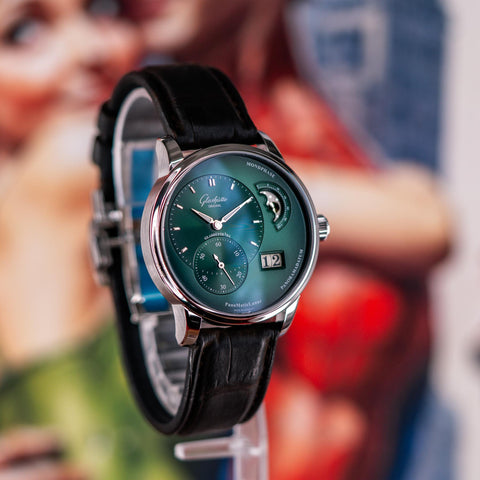  Glashütte Original Panomaticlunar Green watch with front image 