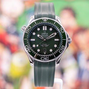 Omega Seamaster Diver 300M “Seaweed” Green Dial Rubber 42mm 210.32.42.20.10.001