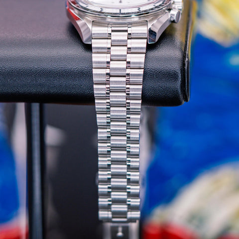Omega Speedmaster Moonwatch Professional White 310.30.42.50.04.001