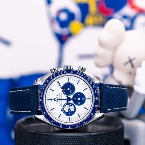 Omega Speedmaster 'Silver Snoopy Award' 310.32.42.50.02.001