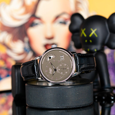 Glashütte Original PanoMaticLunar laxury watch with stand image
