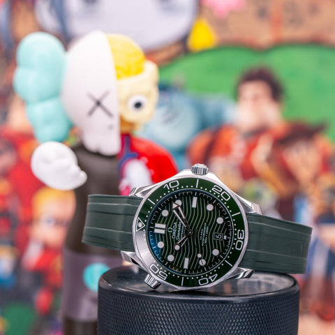 Omega Seamaster Diver 300M “Seaweed” Green Dial Rubber 42mm 210.32.42.20.10.001