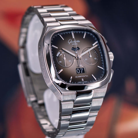 Glashütte Original Seventies Chronograph Panorama Date 1-37-02-05-02-70